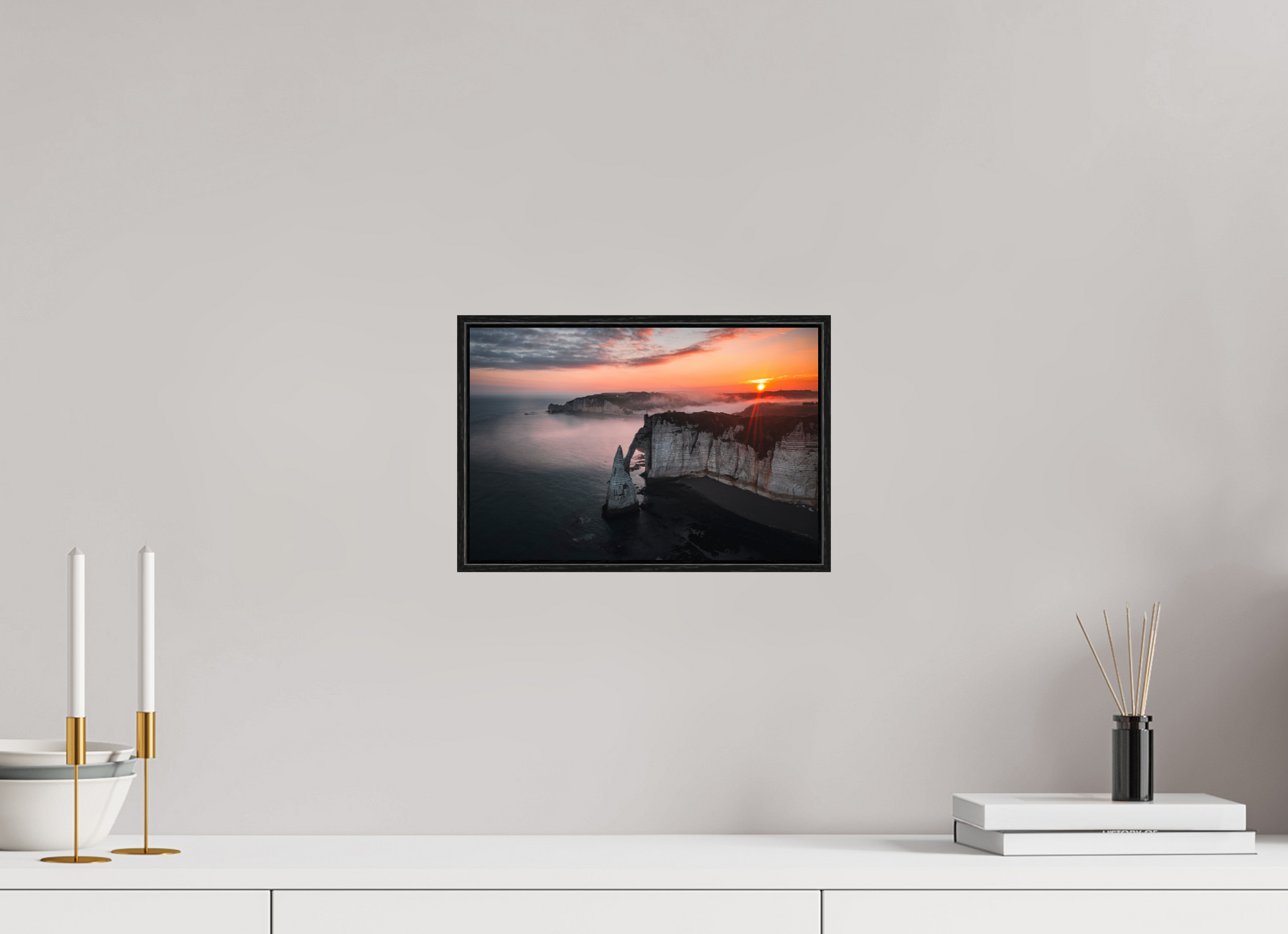 30 x 20 cm, Alu et cadre américain Aube sur les Falaises d'Aval d'Etretat