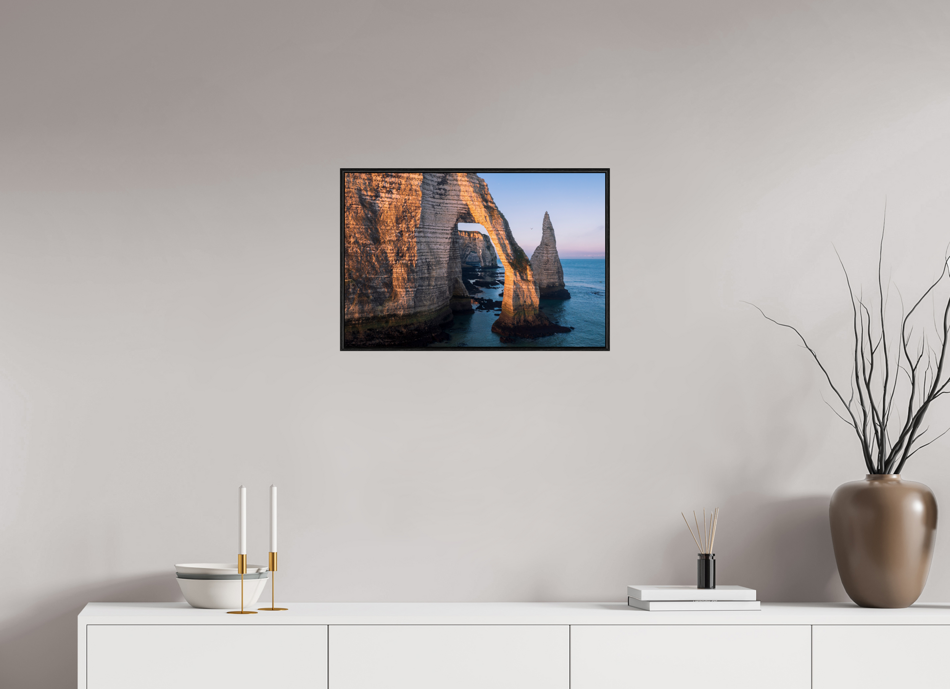 60 x 40 cm, Alu et cadre américain Lumière dorée sur l’arche d’Étretat