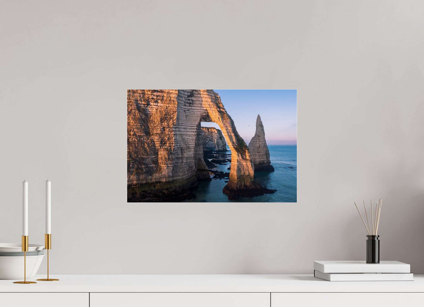 45 x 30 cm, Photo Print Under Acrylic Glass Lumière dorée sur l’arche d’Étretat